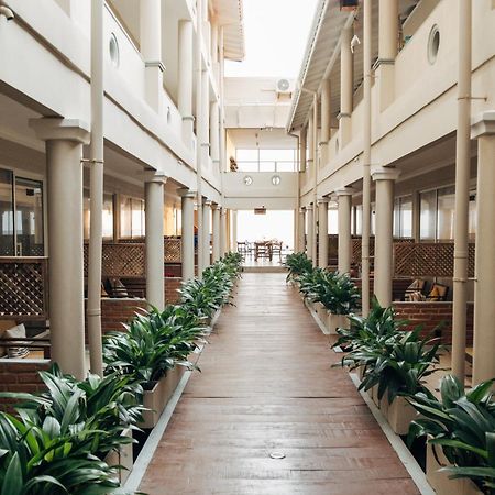 Neevana Hotel Hikkaduwa Dış mekan fotoğraf