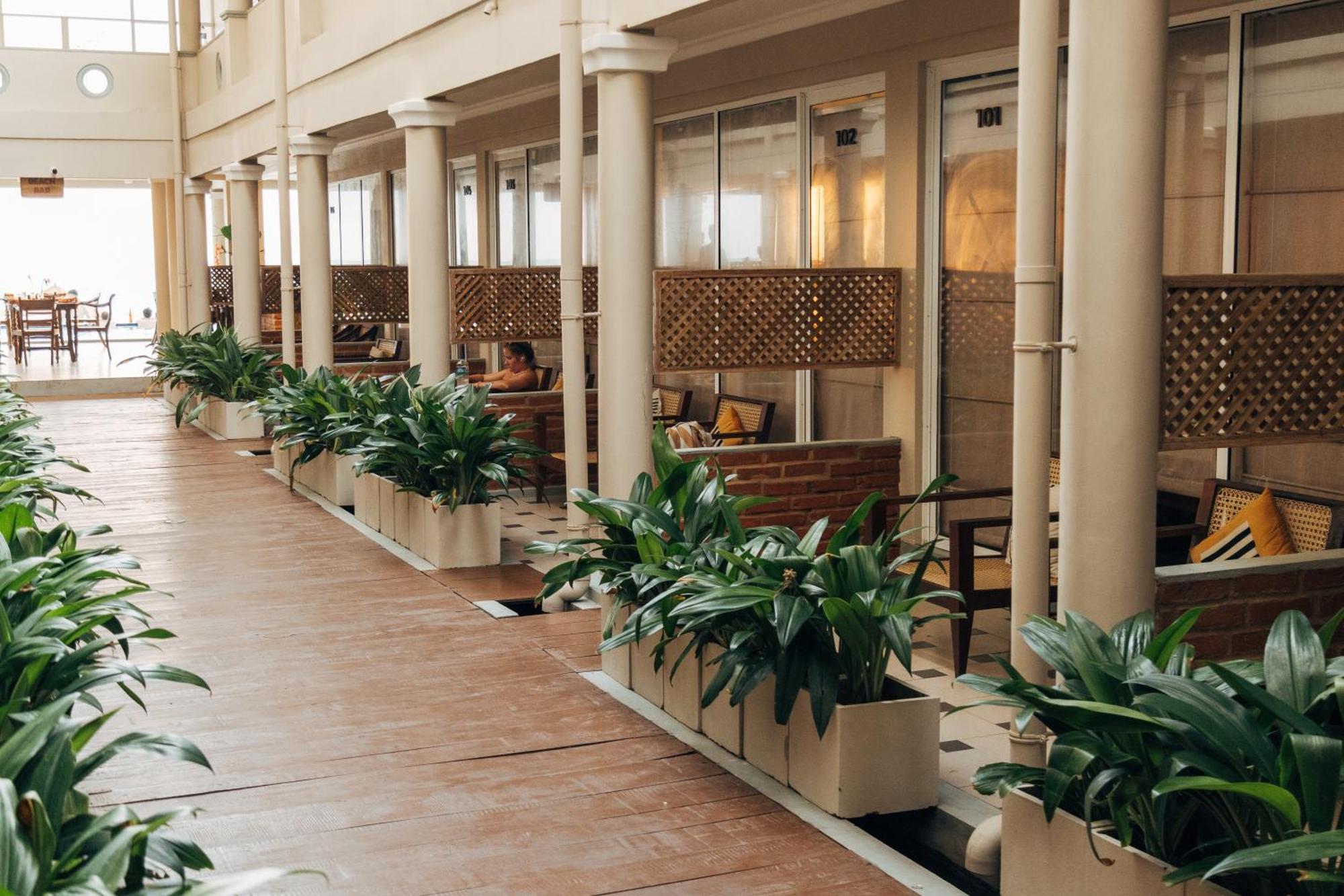 Neevana Hotel Hikkaduwa Dış mekan fotoğraf
