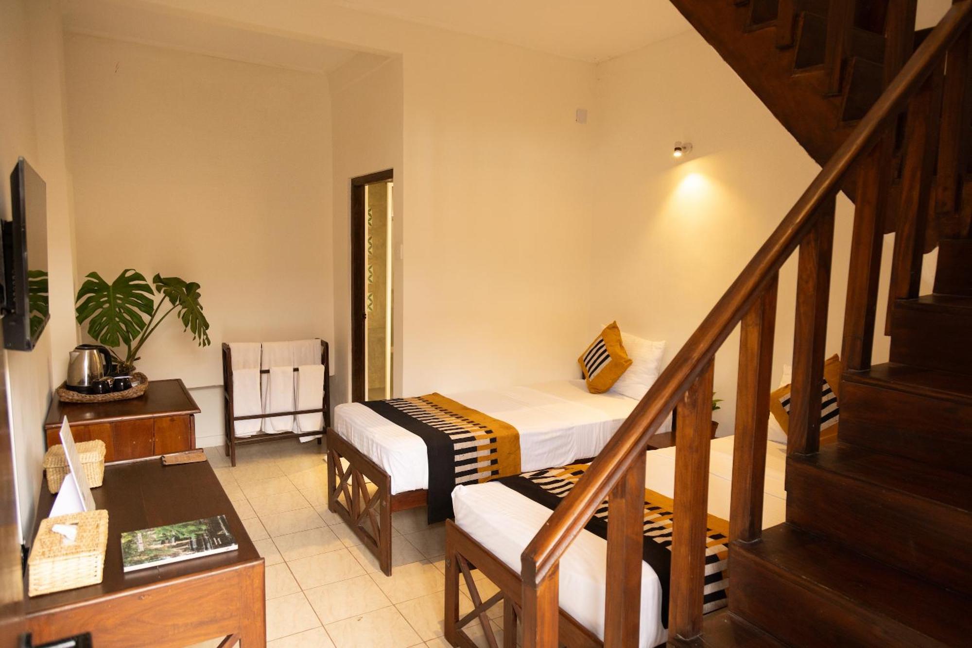 Neevana Hotel Hikkaduwa Dış mekan fotoğraf